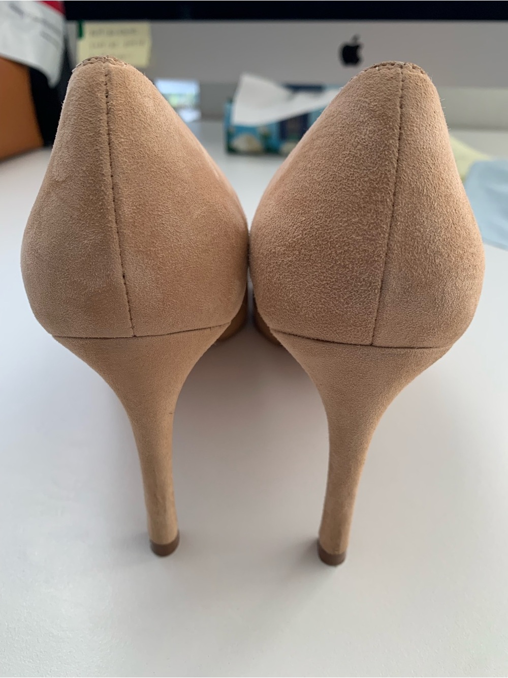 Stuart Weitzman Tan Suede Pointed-Toe Pumps size 6 - Picture 6 of 11